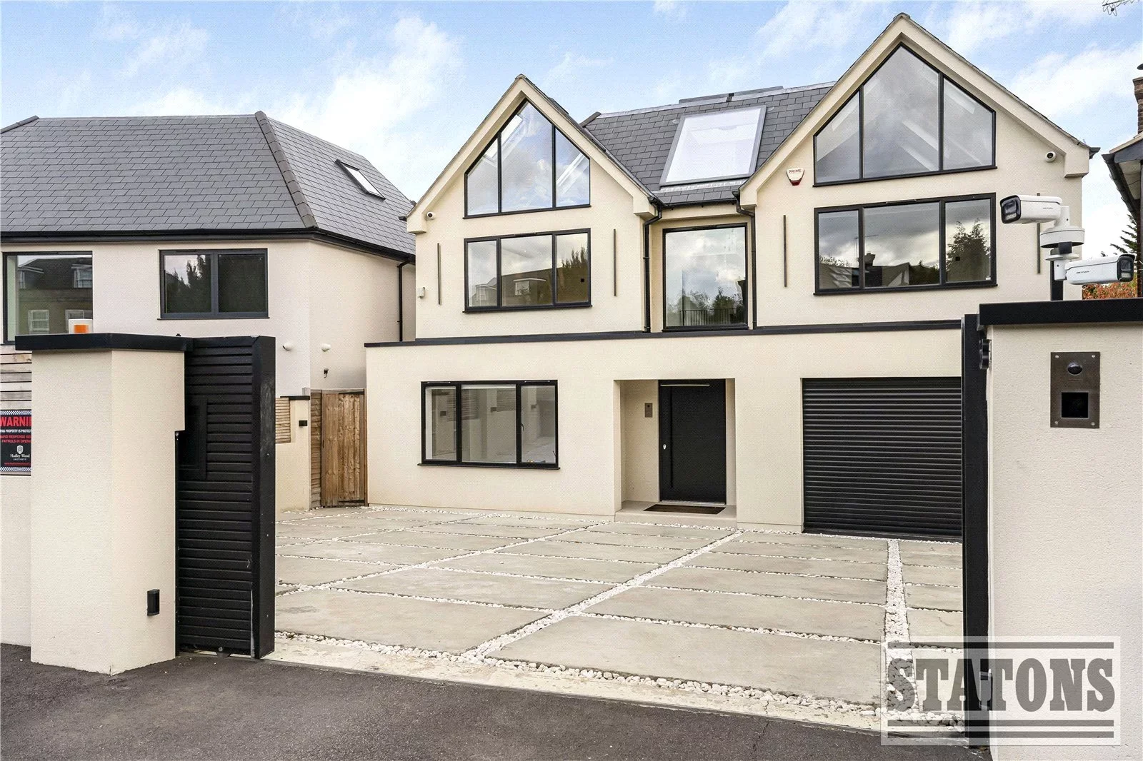House Parkgate Avenue in Greater London