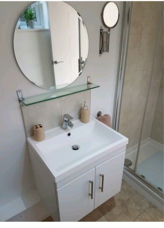 Room Hartfield Crescent in Greater London