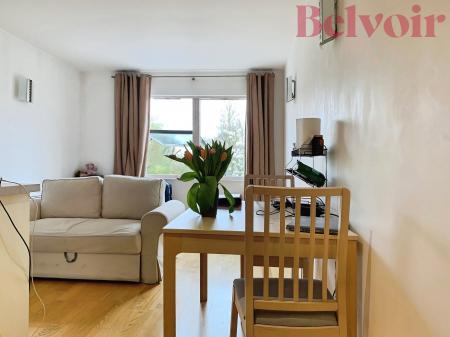 Flat Riverside Place in Cambridge