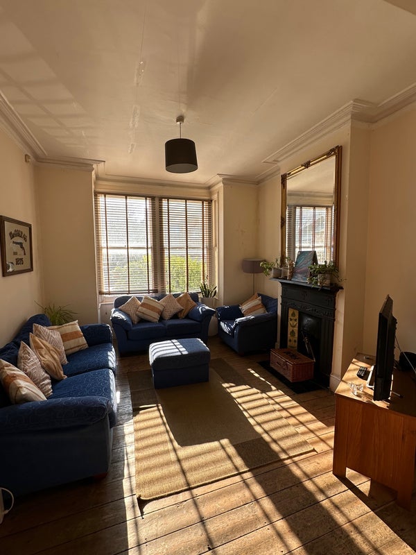 Room Tredegar Square in Greater London