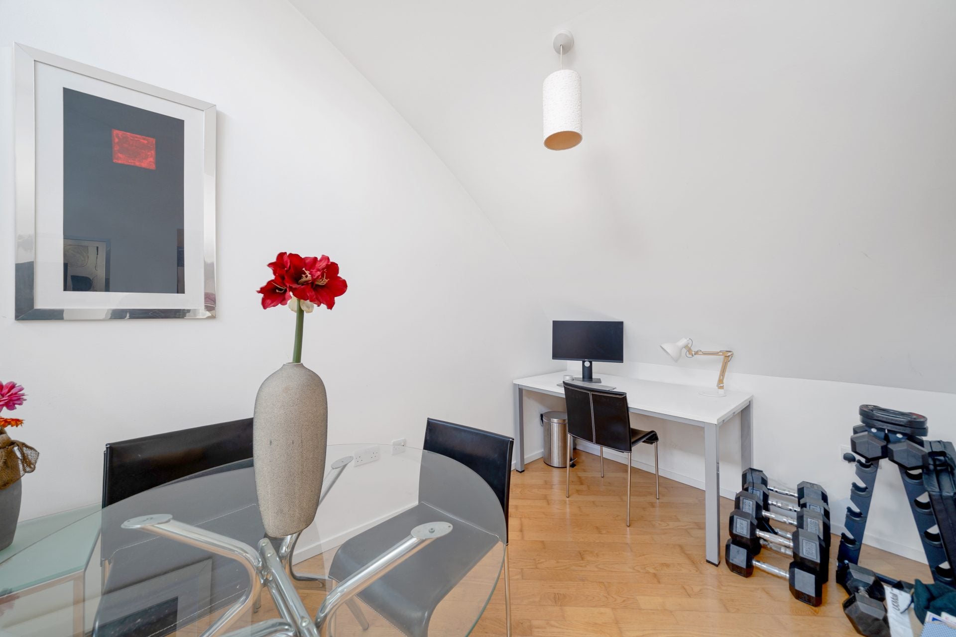 Flat Gillingham Row in London