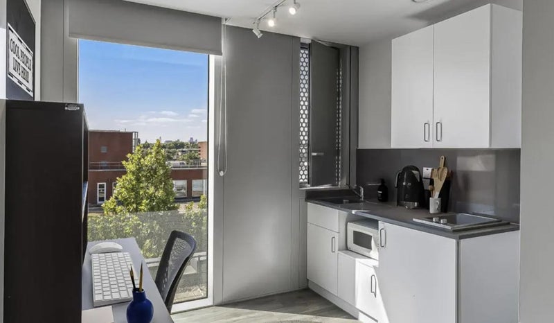 Flat Pentonville Road in Greater London