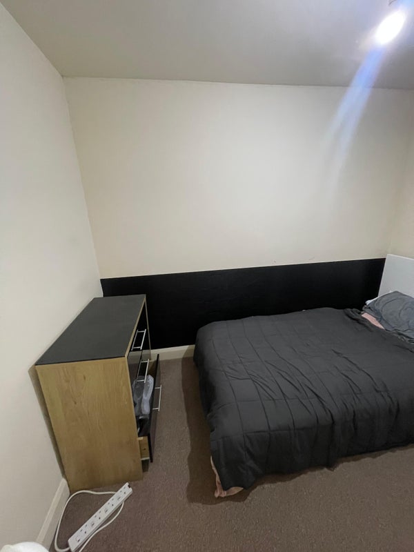 Room Bury Road in Royal Leamington Spa