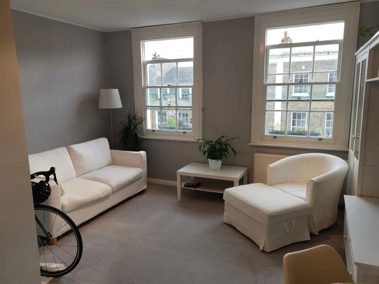 Flat Allingham Street in Greater London