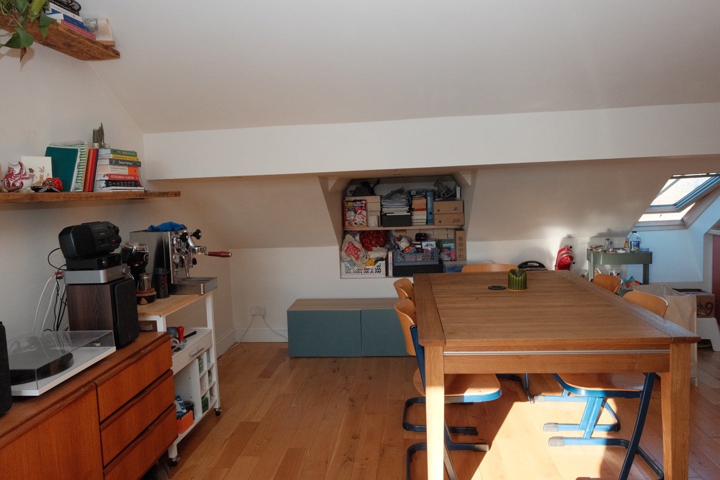 Flat Endymion Road in Greater London