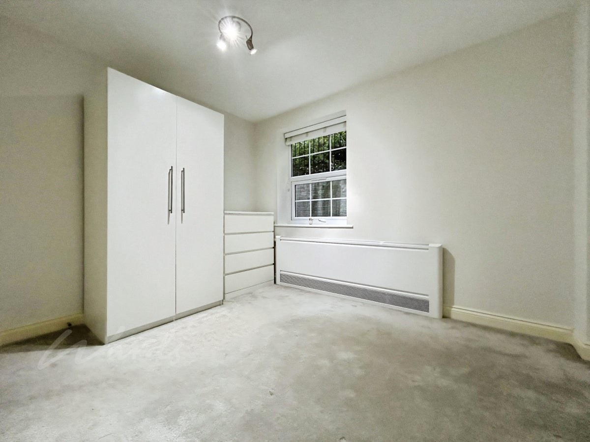 Flat Speldhurst Road in Tunbridge Wells