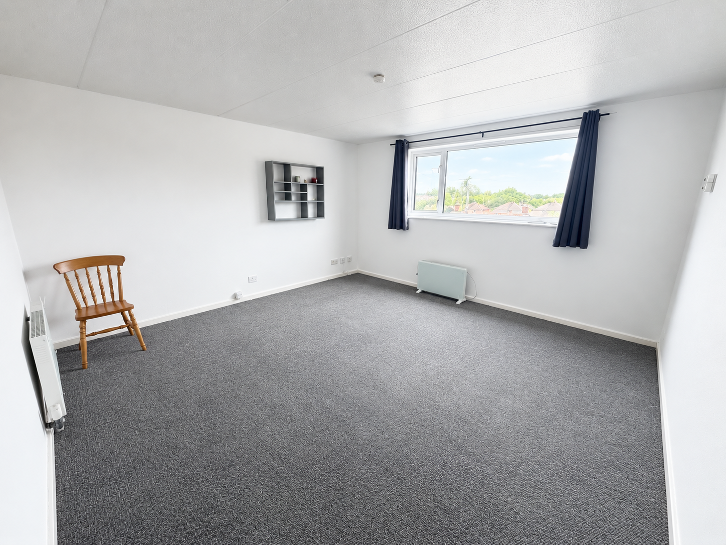 Flat Blackwood Avenue in Rugby