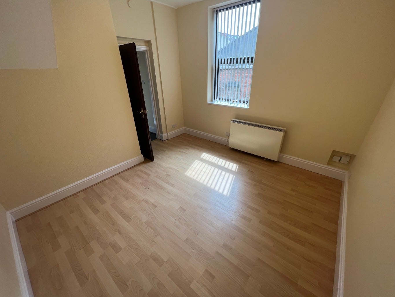 Flat Charnwood Street in Derby