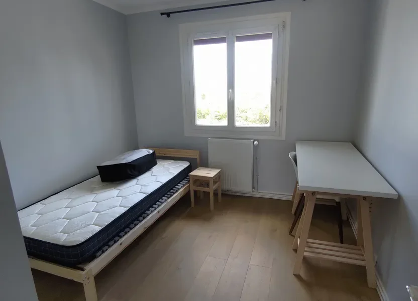 Room Allée des Foreurs in Talence