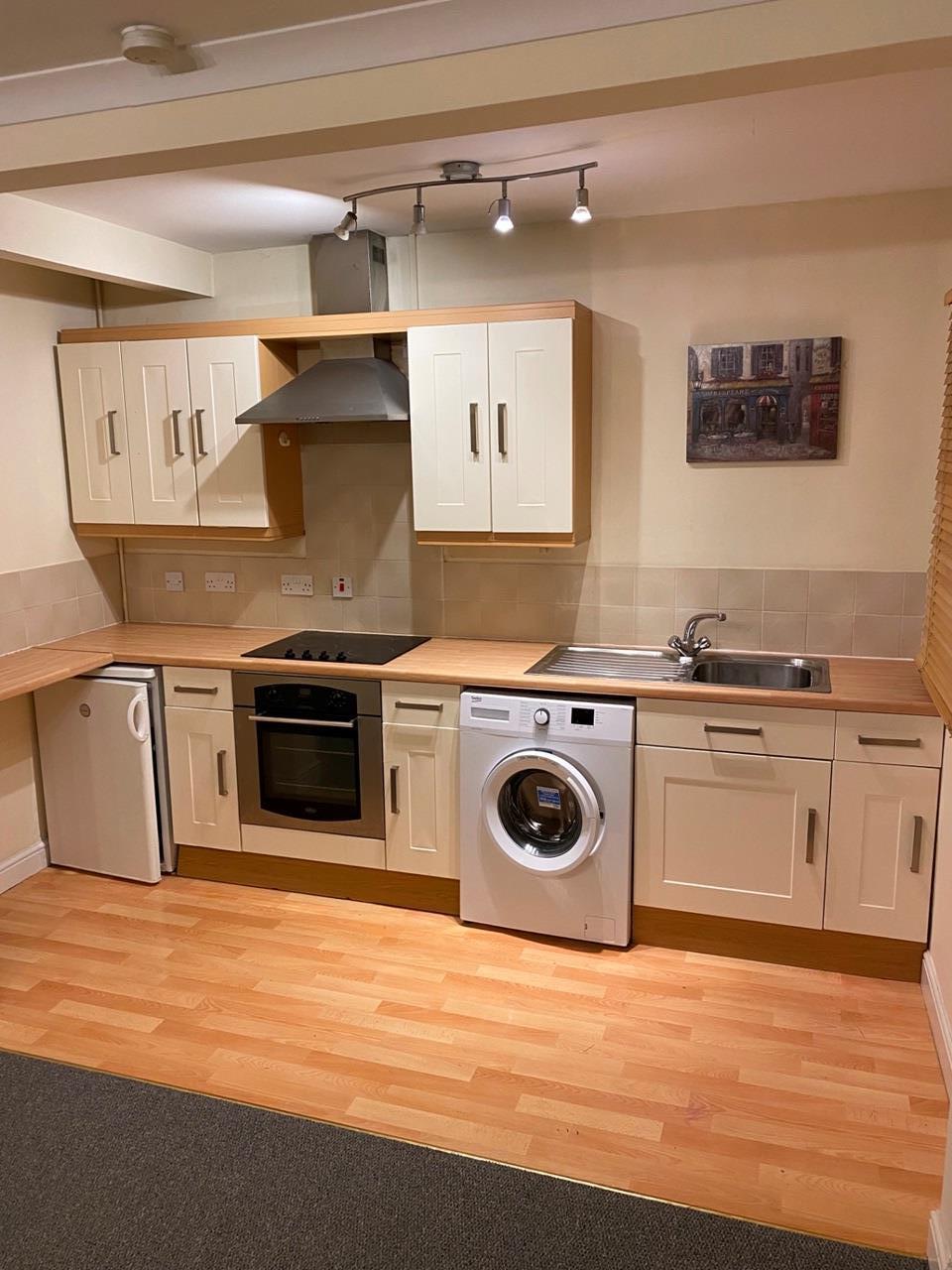 Flat Hogfair Lane in Slough