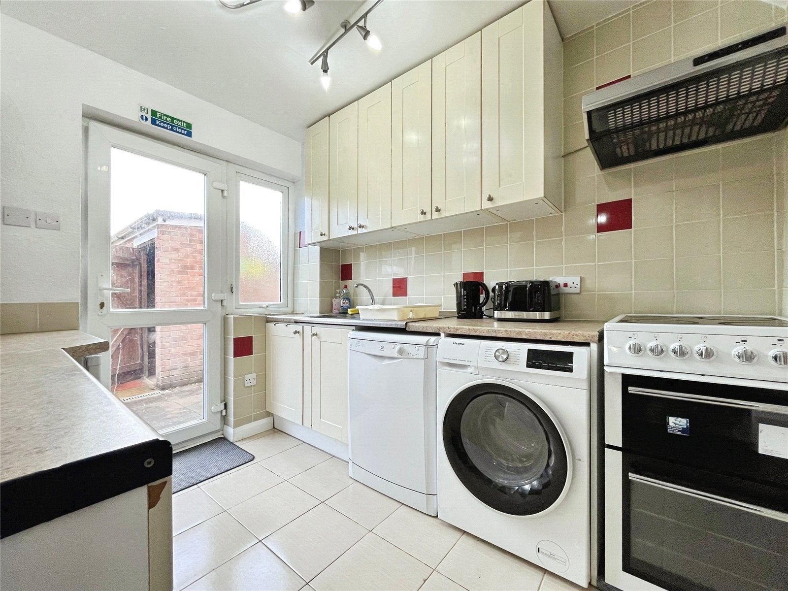 Room Beechtree Avenue in Borough of Runnymede
