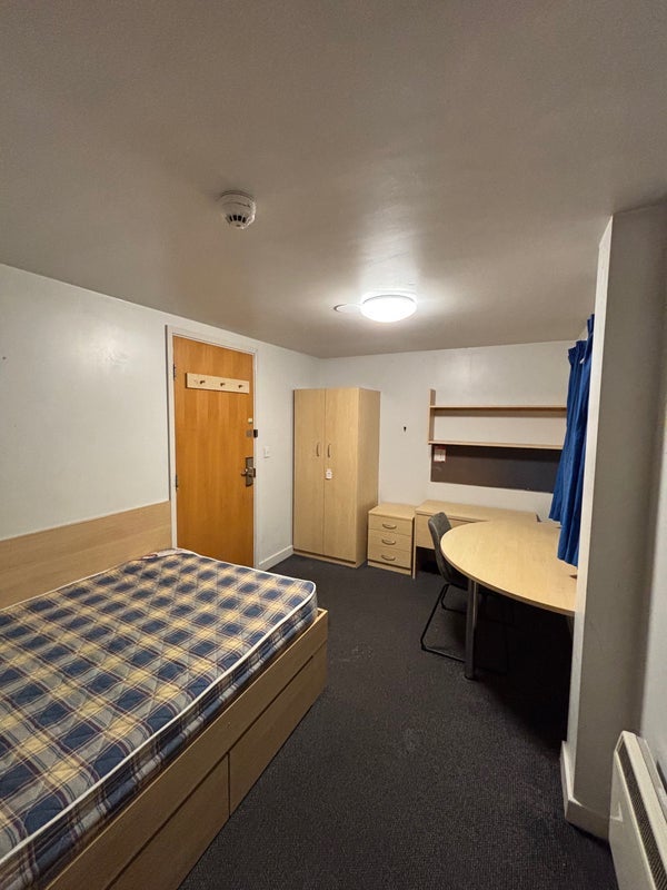 Room Raw Dykes Road in Leicester