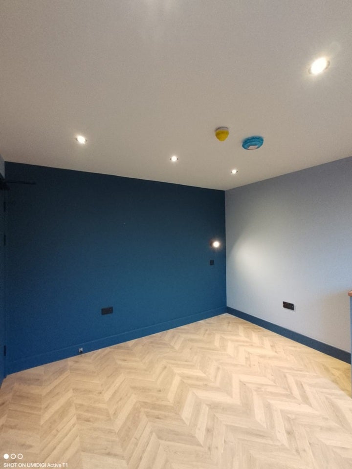 Room Normanhurst in Borough of Spelthorne