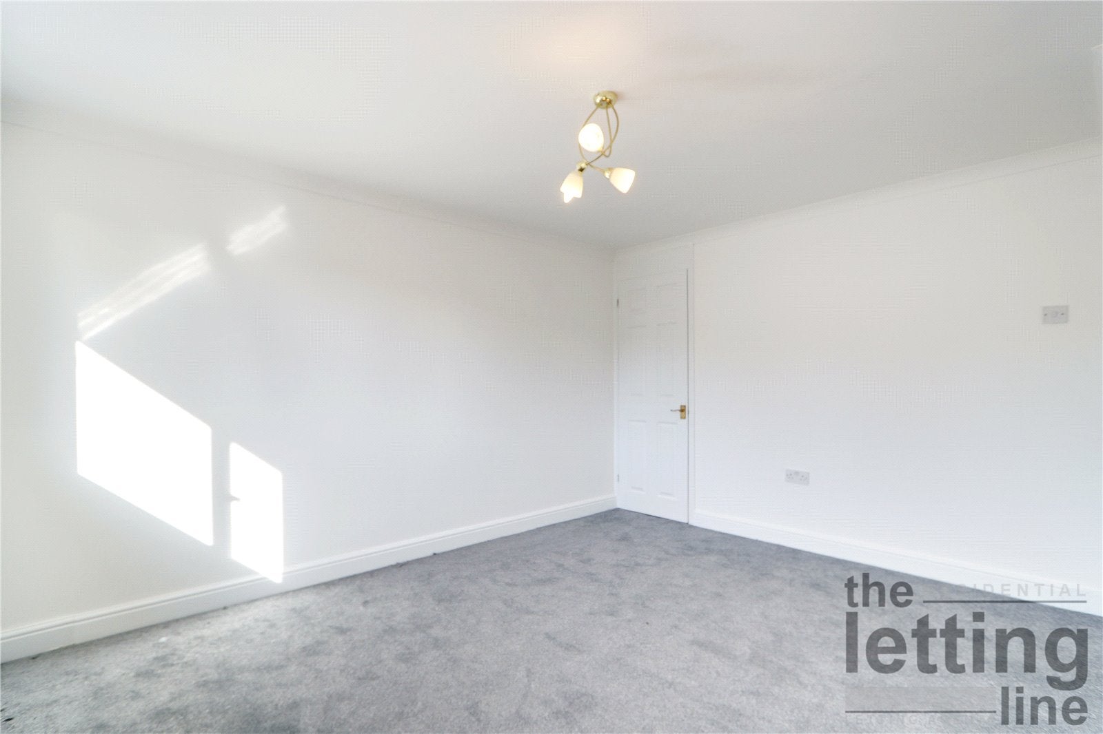 Flat Gordon Road in Greater London