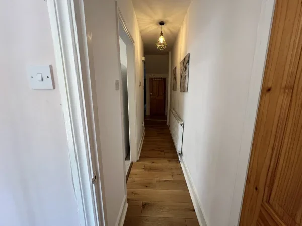 Flat Chertsey Road in Greater London