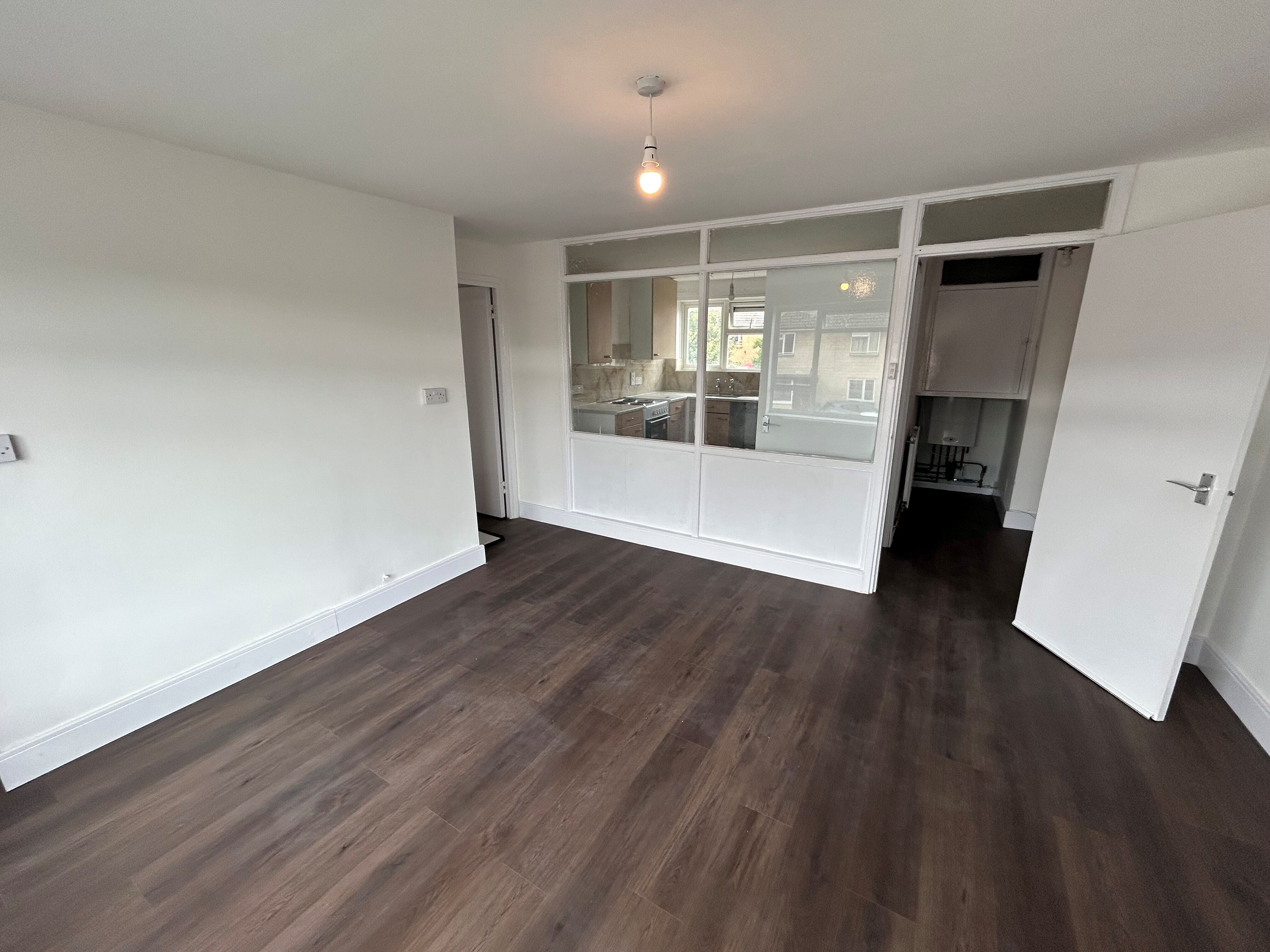 Flat Weller Road in Corsham
