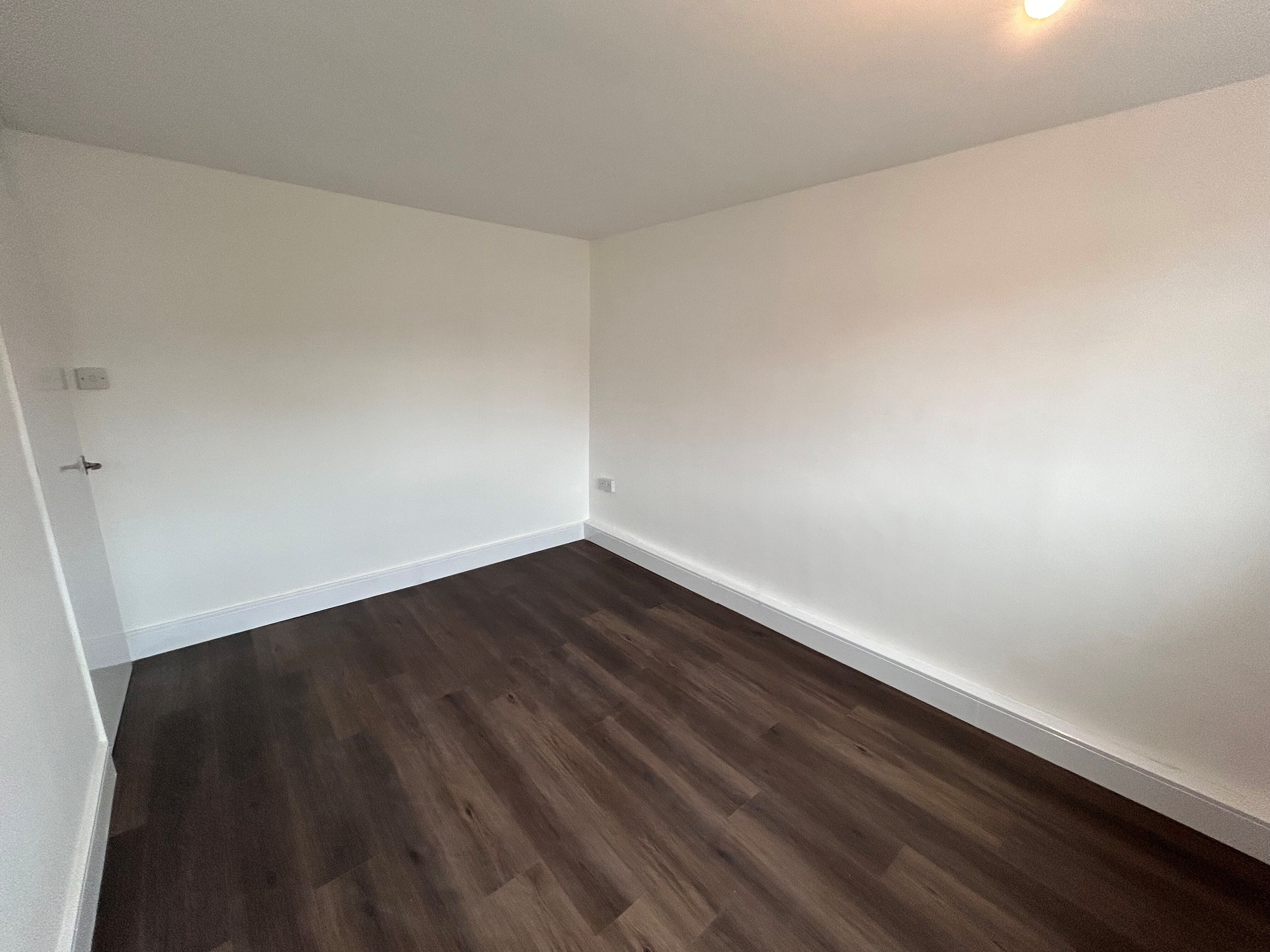 Flat Weller Road in Corsham