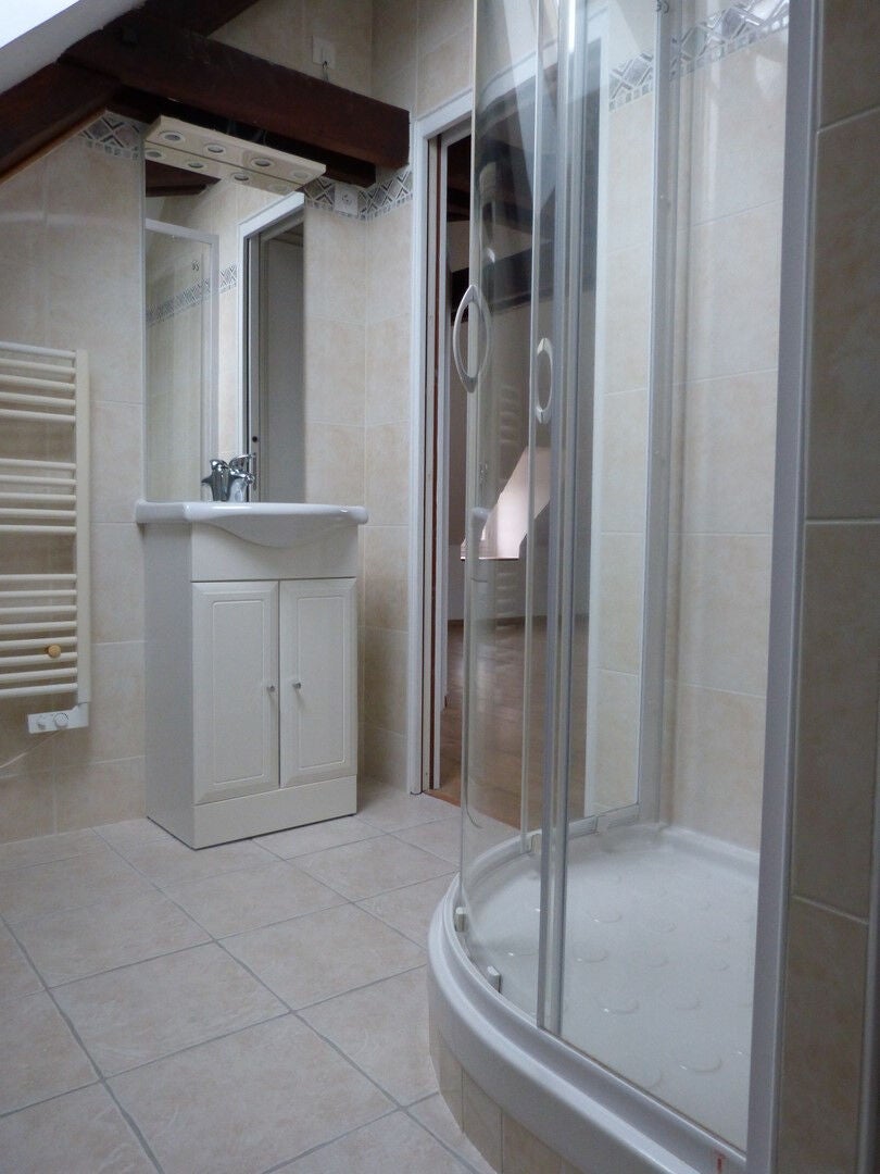 Appartement D 86 à Esternay