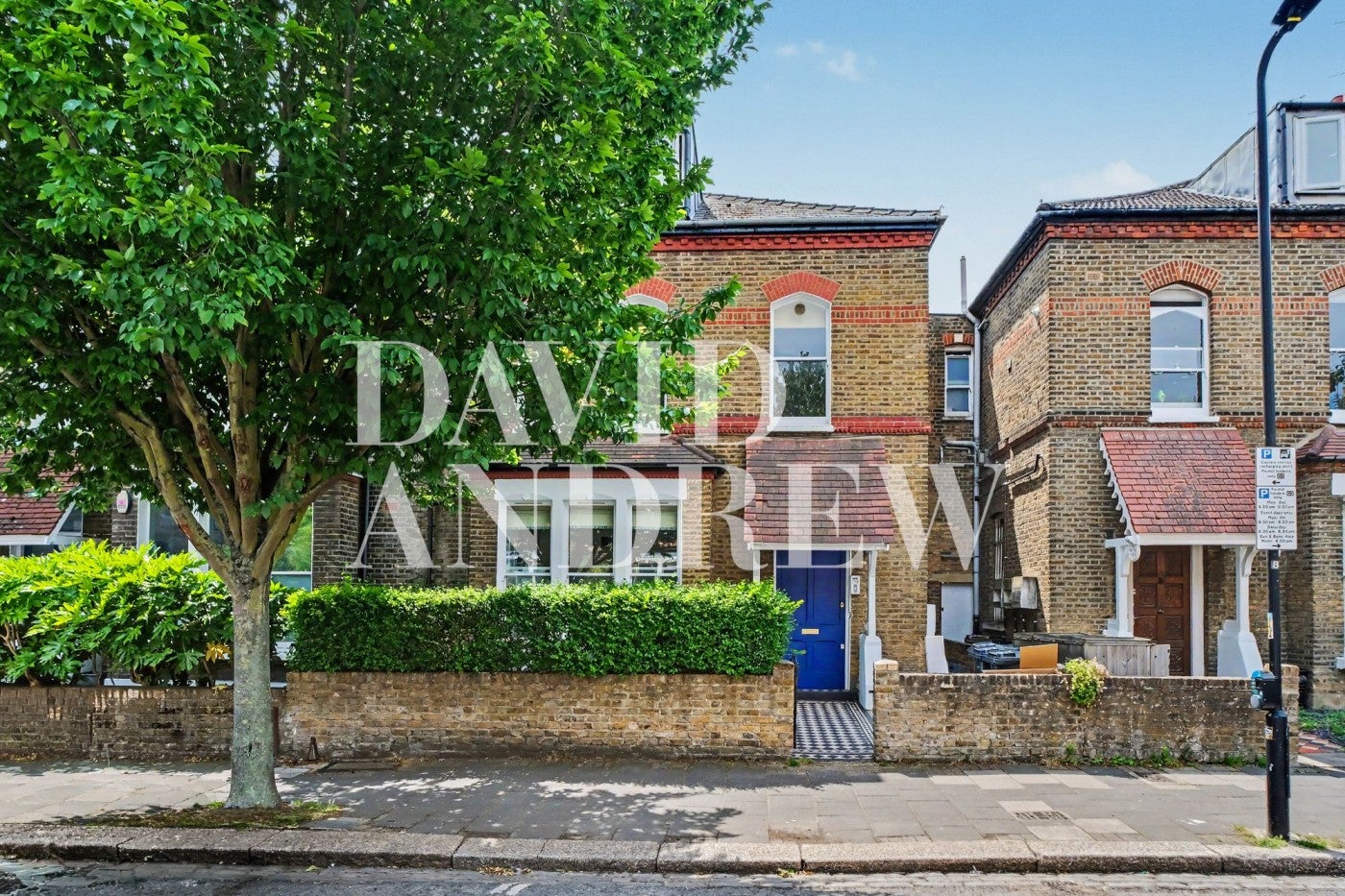 Flat Finsbury Park Road in Greater London