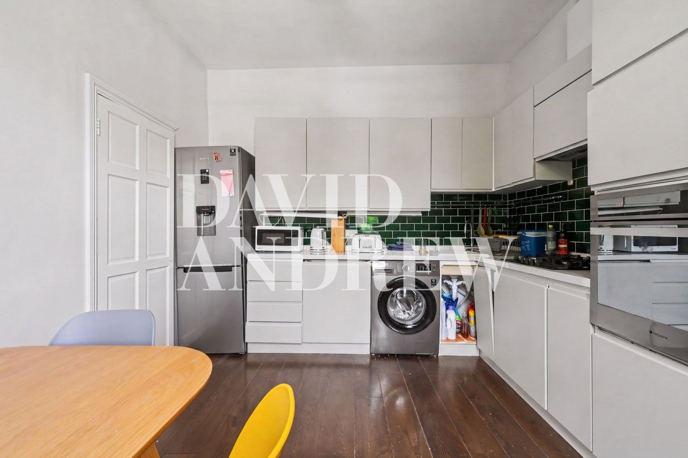 Flat Finsbury Park Road in Greater London