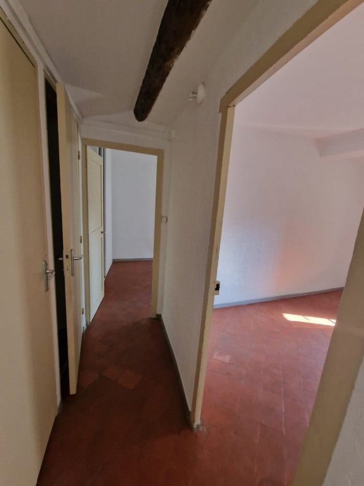 Flat Avenue Jean Jaurès in Florensac