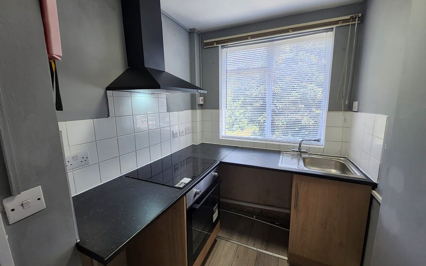 Flat Elgin Road in Greater London