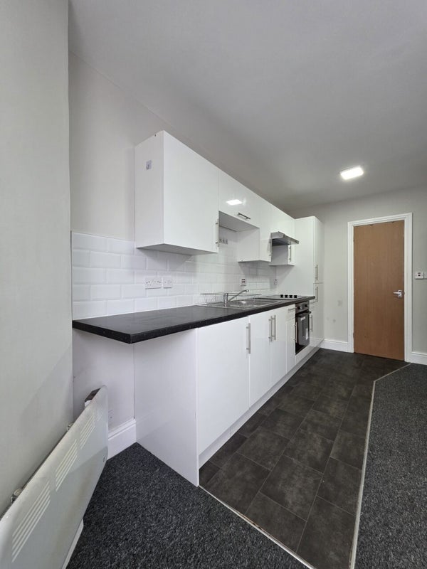 Flat Claude Road in Cardiff