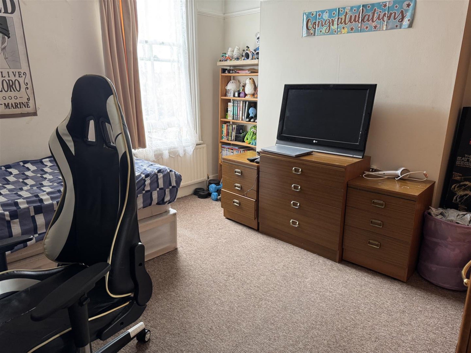 Flat Lymington Avenue in Southend-on-Sea