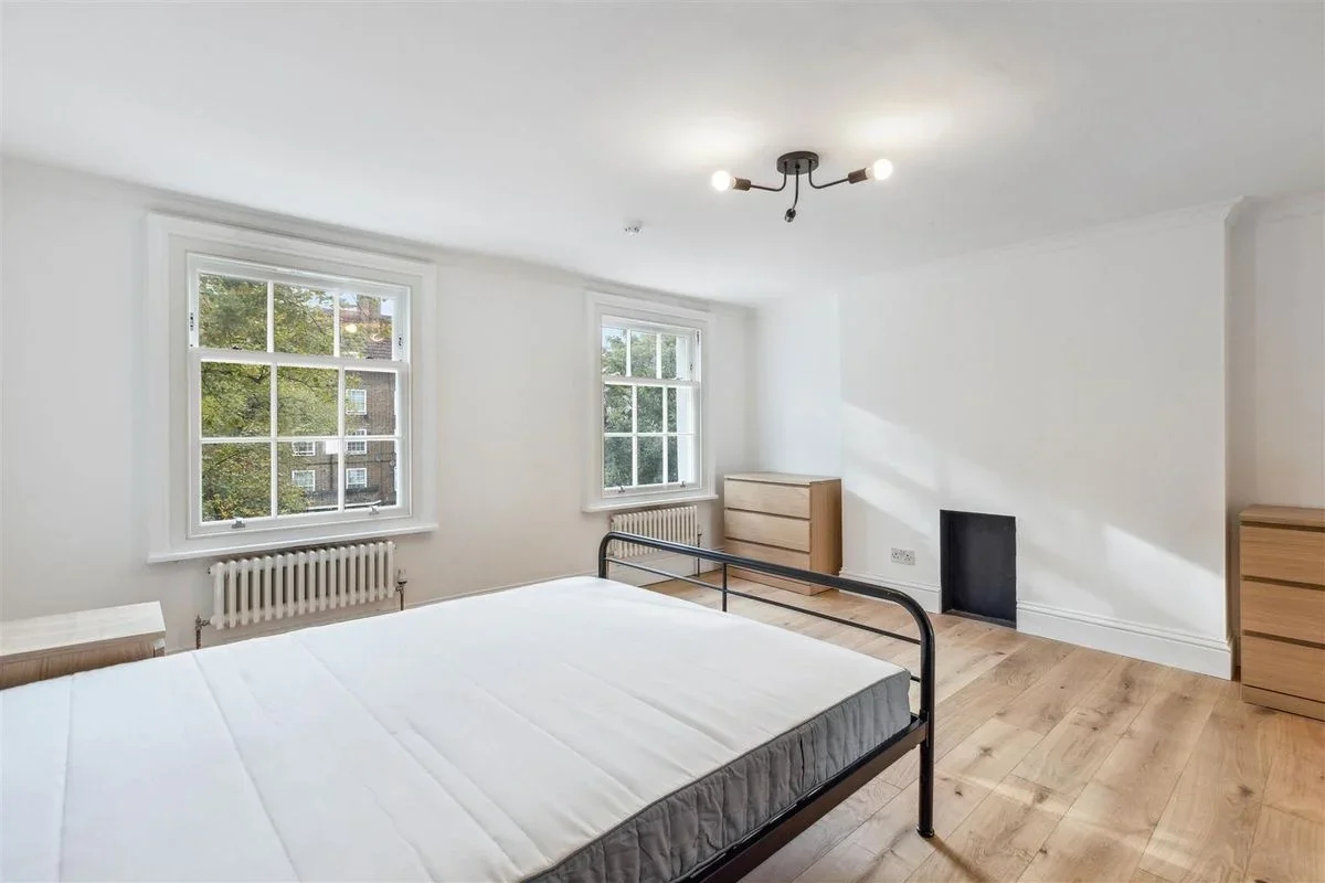 House Minet Road in Greater London