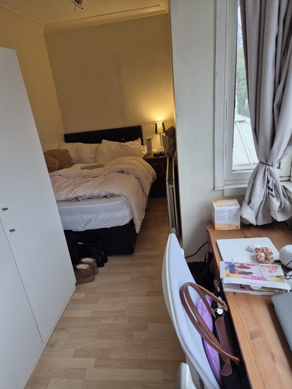 Room Church Avenue in Leeds