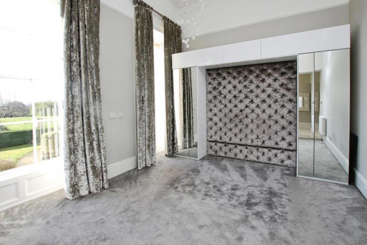 Flat Barkleys Hill in Bristol