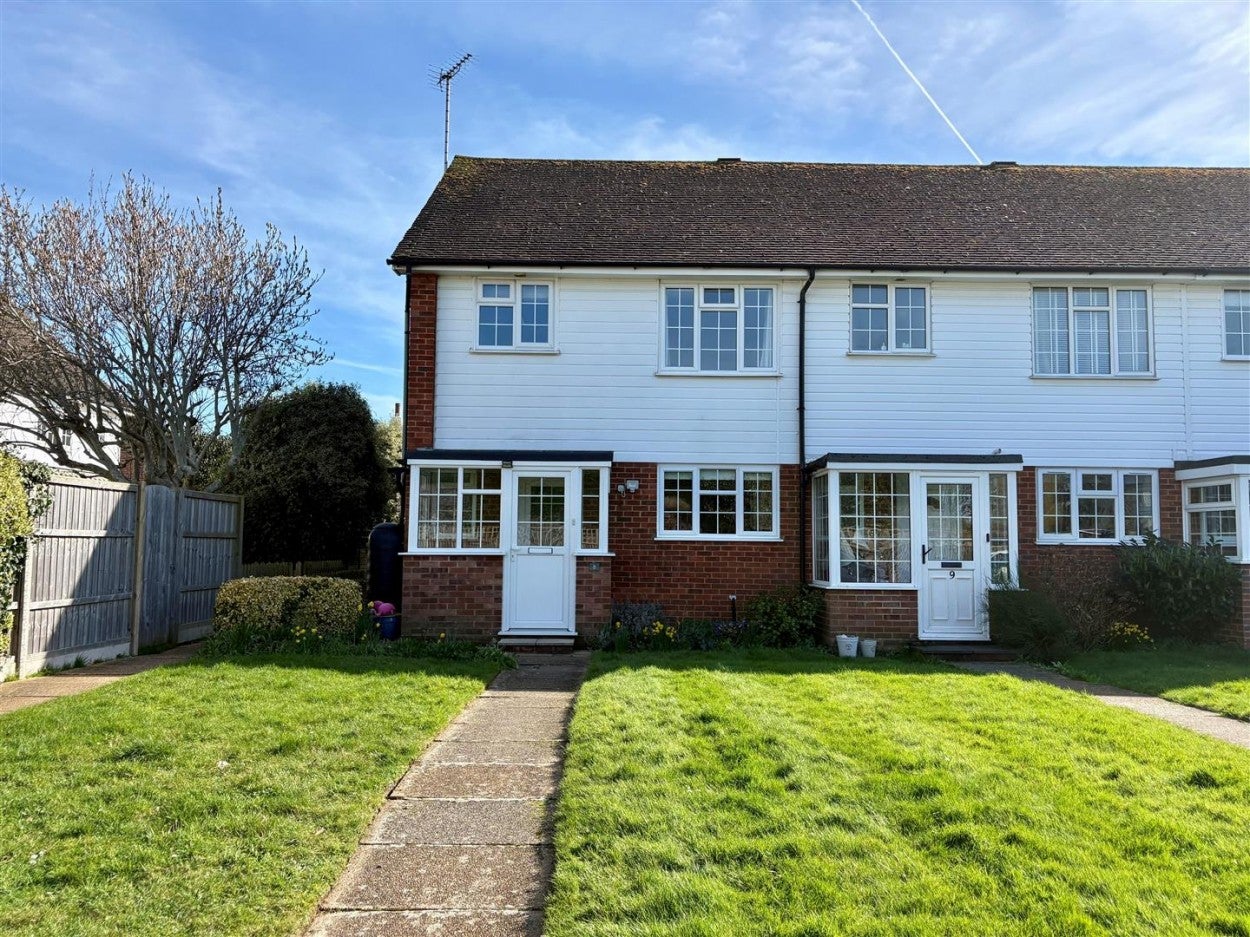House Station Road in Arun