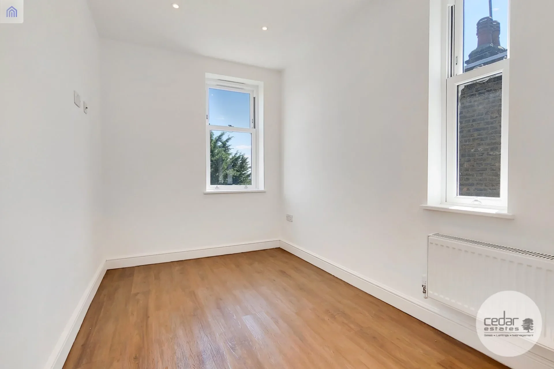 Flat West End Lane in Greater London