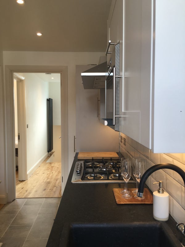 Room Fermoy Road in City of Westminster