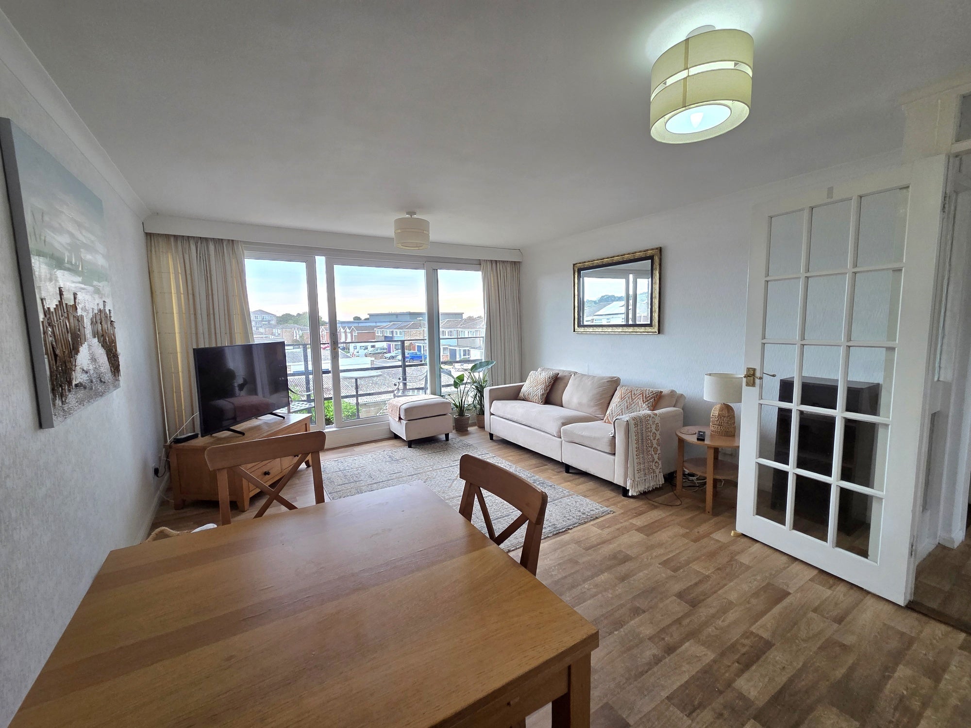 Flat Gale Moor Avenue in Gosport