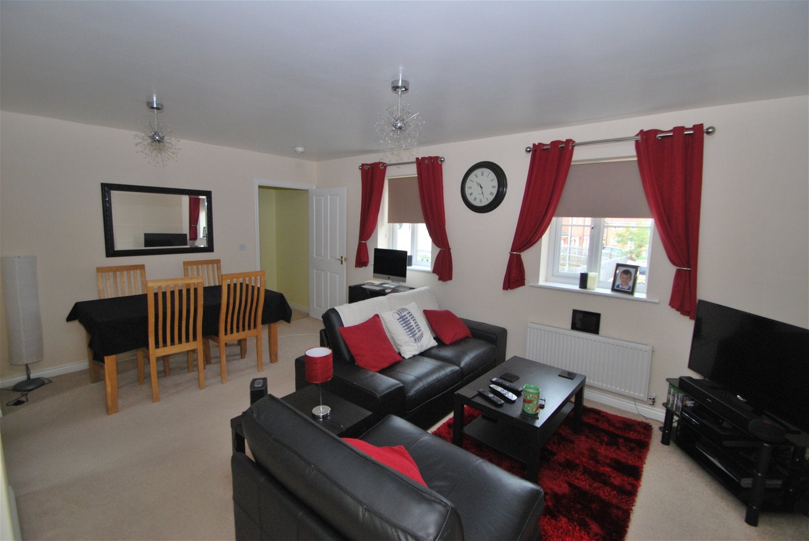 Flat Fullshaw Bank in Sheffield