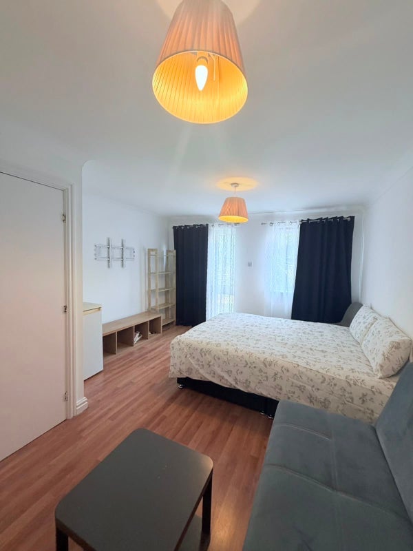 House Beckton Corridor in Greater London
