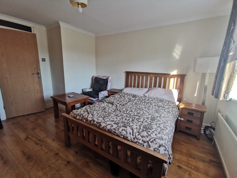 Room Damson Grove in Slough