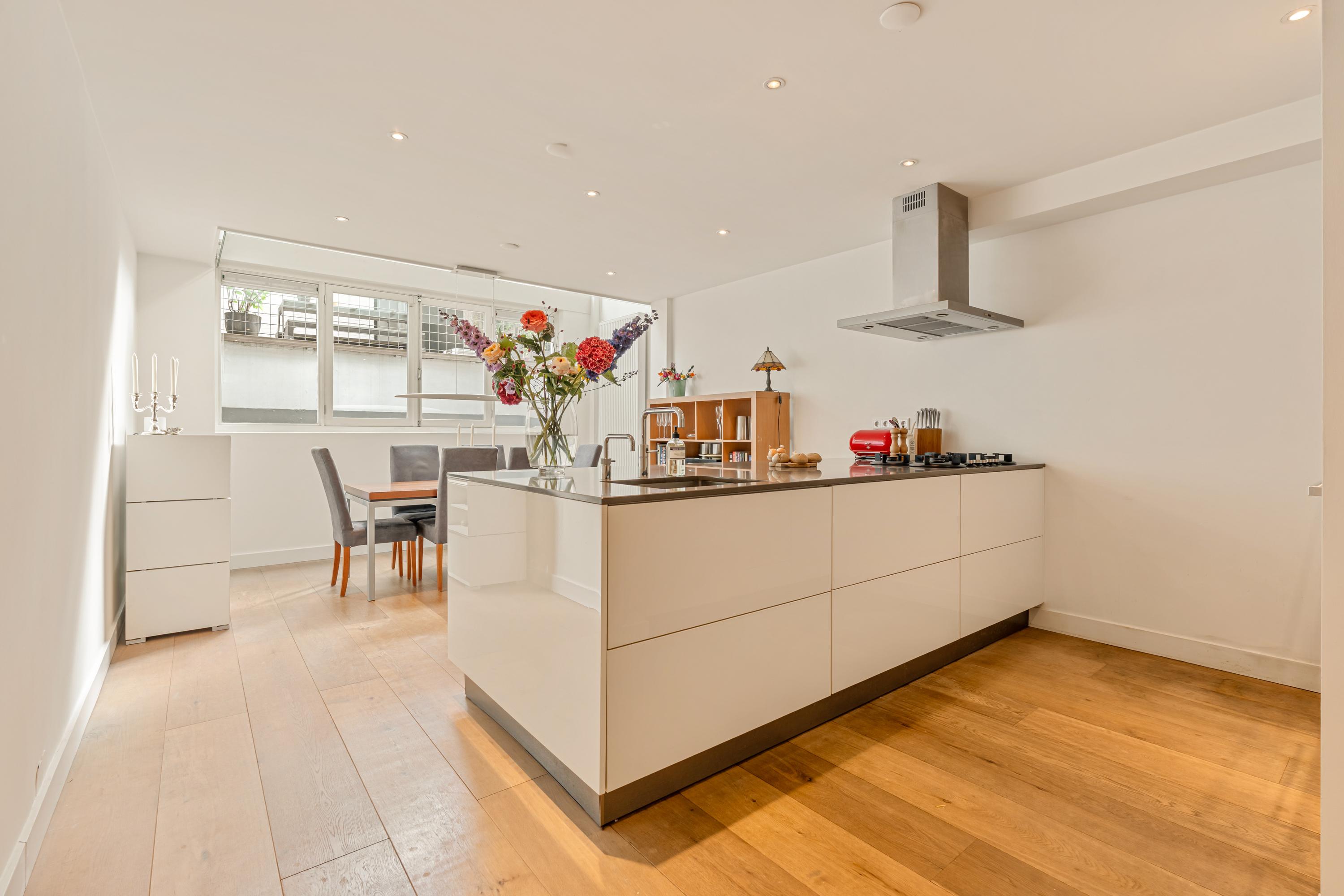 Appartement te koop: Van Breestraat 23H, Amsterdam