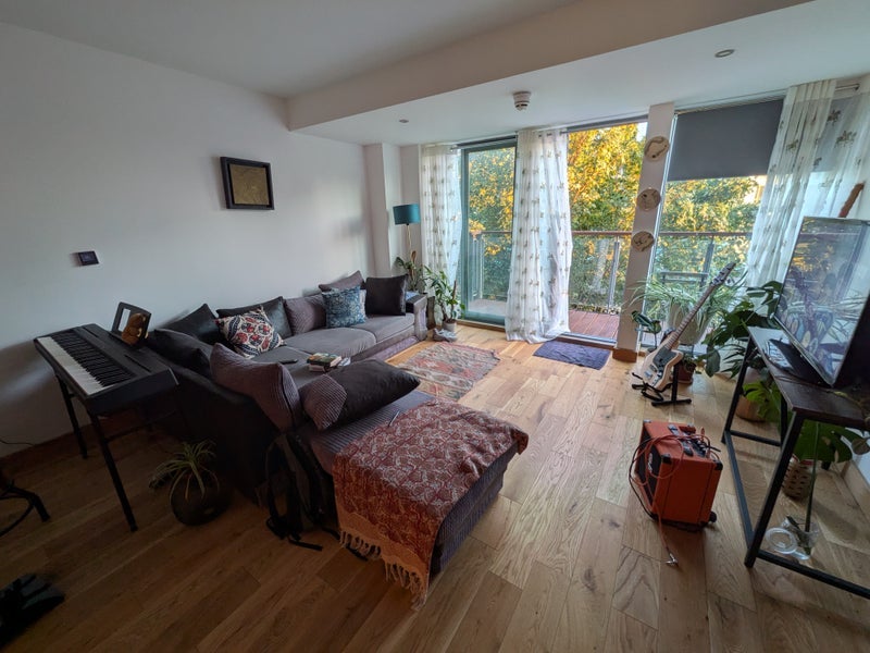 Room The Greenway in Greater London