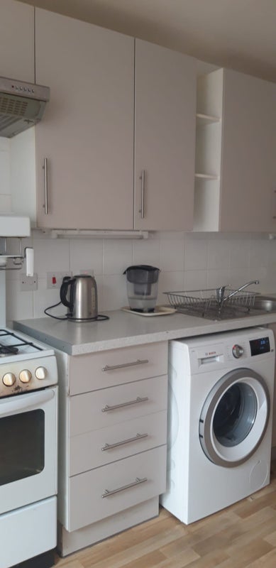Room Billy Fury Way in Greater London