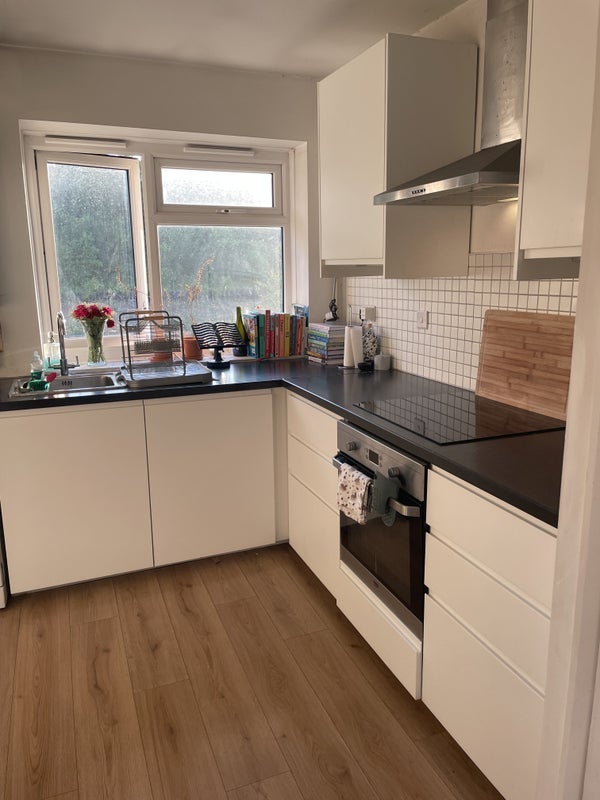Room Wightman Road in Greater London