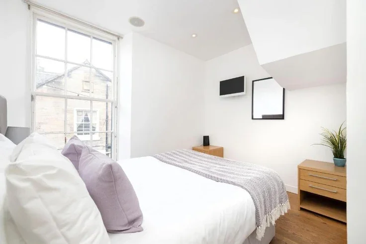 Flat Canning Street Lane in City of Edinburgh