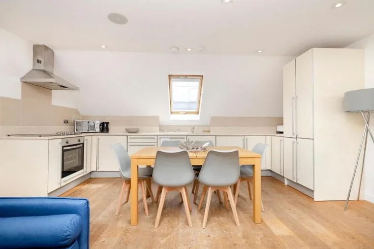 Flat Canning Street Lane in City of Edinburgh