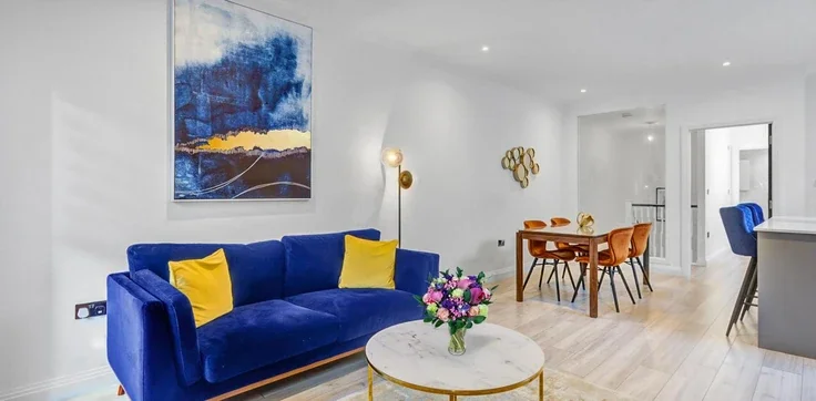 Flat Rostrevor Mews in Greater London