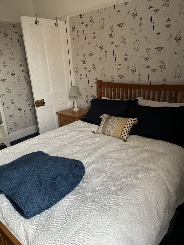 Room Amberey Road in Weston-super-Mare