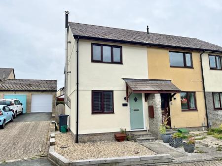 House Wood Close in Saltash