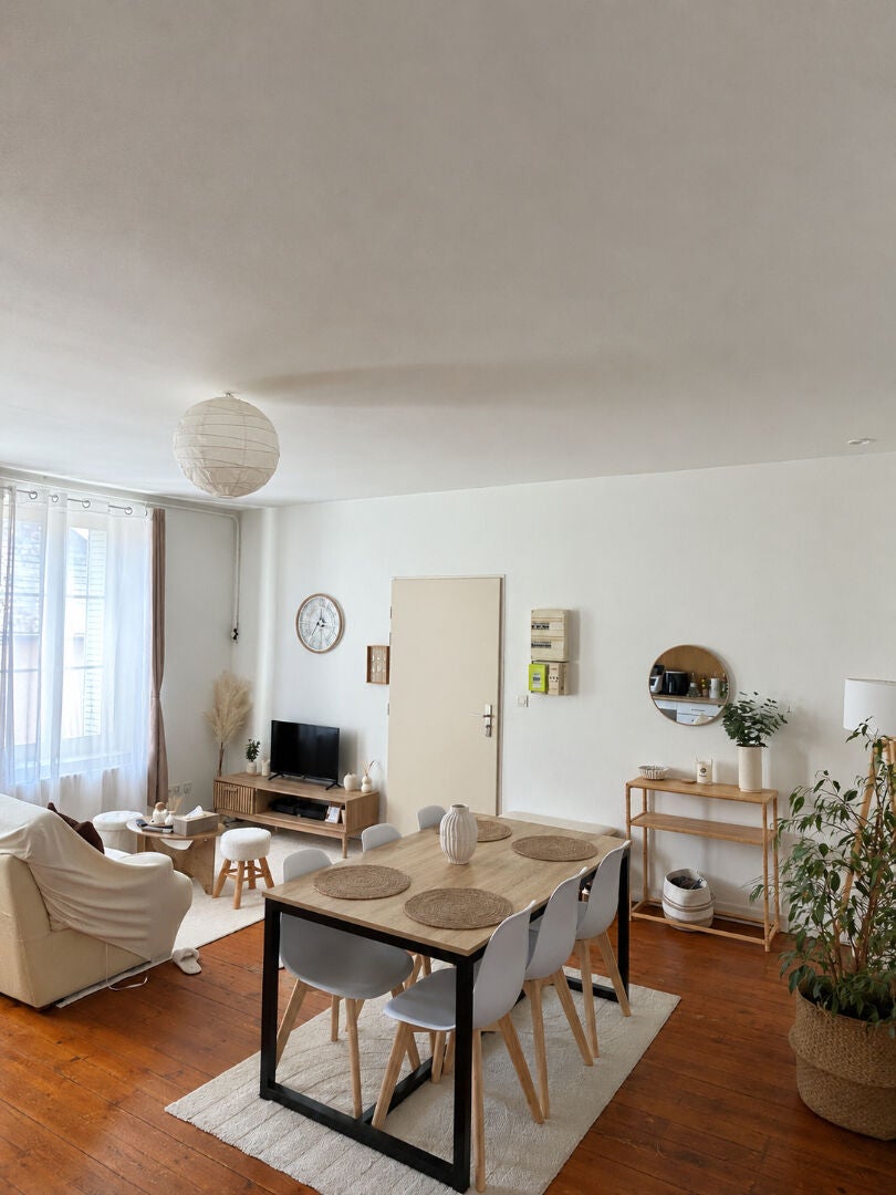 Flat Rue Gilbert Navard in Veuzain-sur-Loire