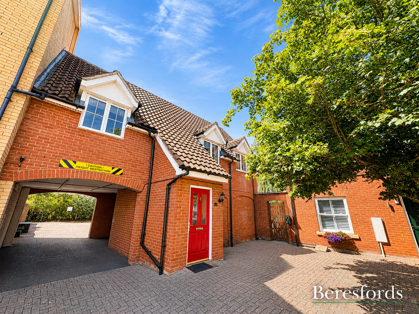 Flat Avitus Way in Colchester