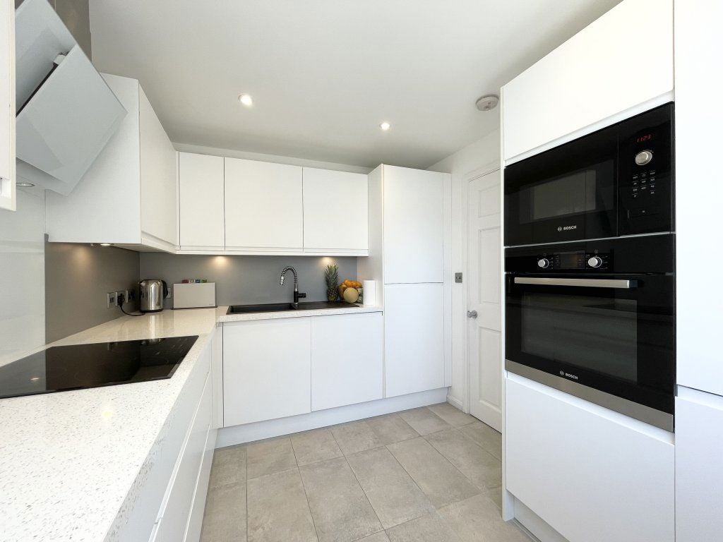 Flat Grand Avenue in Hove